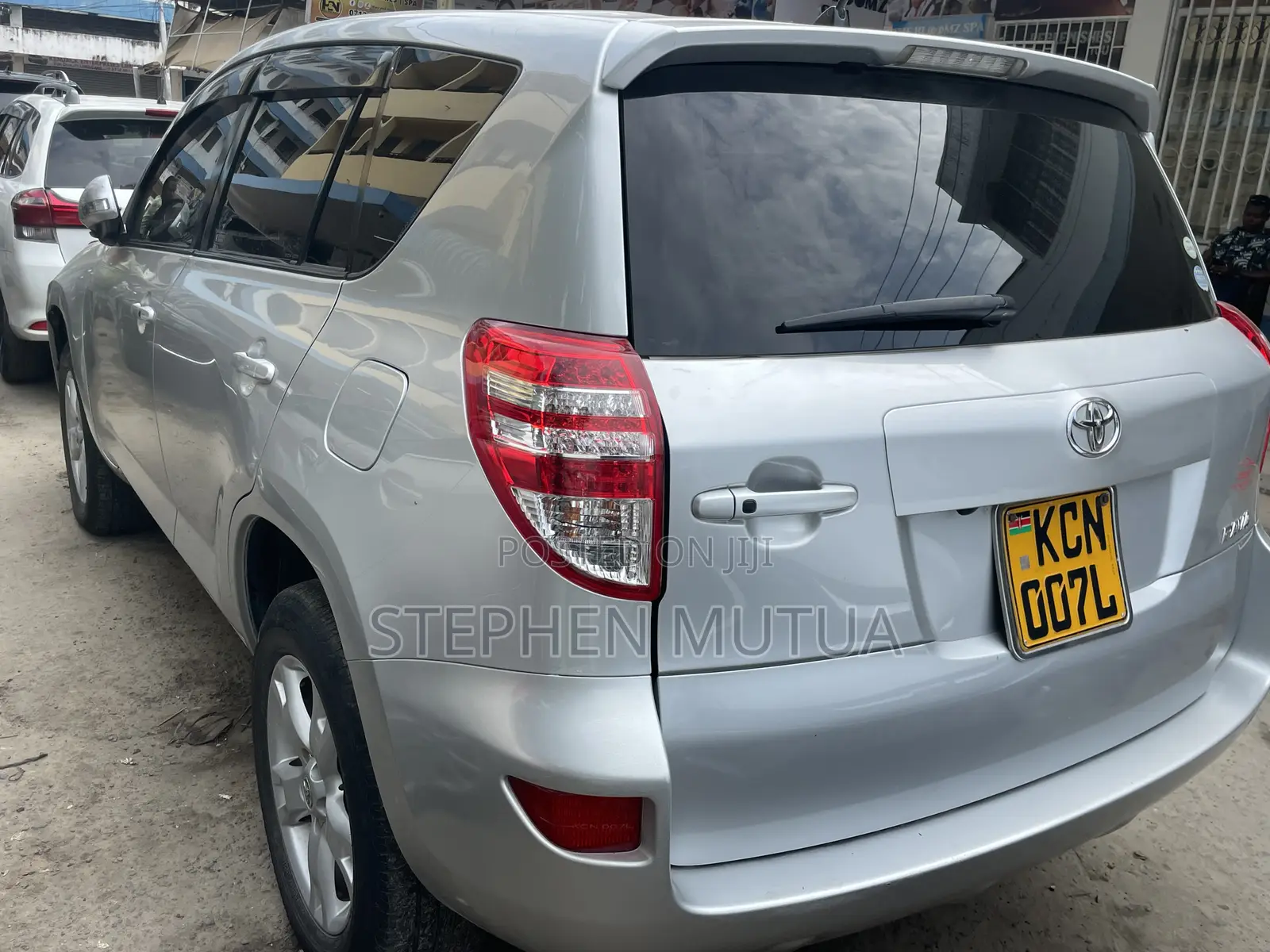Toyota RAV4 2011 Silver