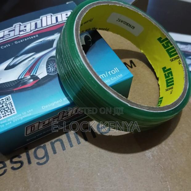 Cleaner and Precise Cutting Car Graphics Designline