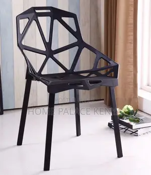 Plastic Chair: Spider Webbed Back PP Chair