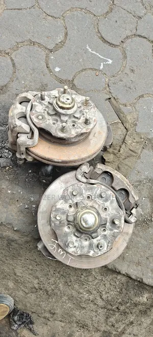 Nissan Carava Td27 Complete Hub