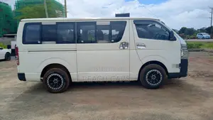 Toyota HiAce 2014 White