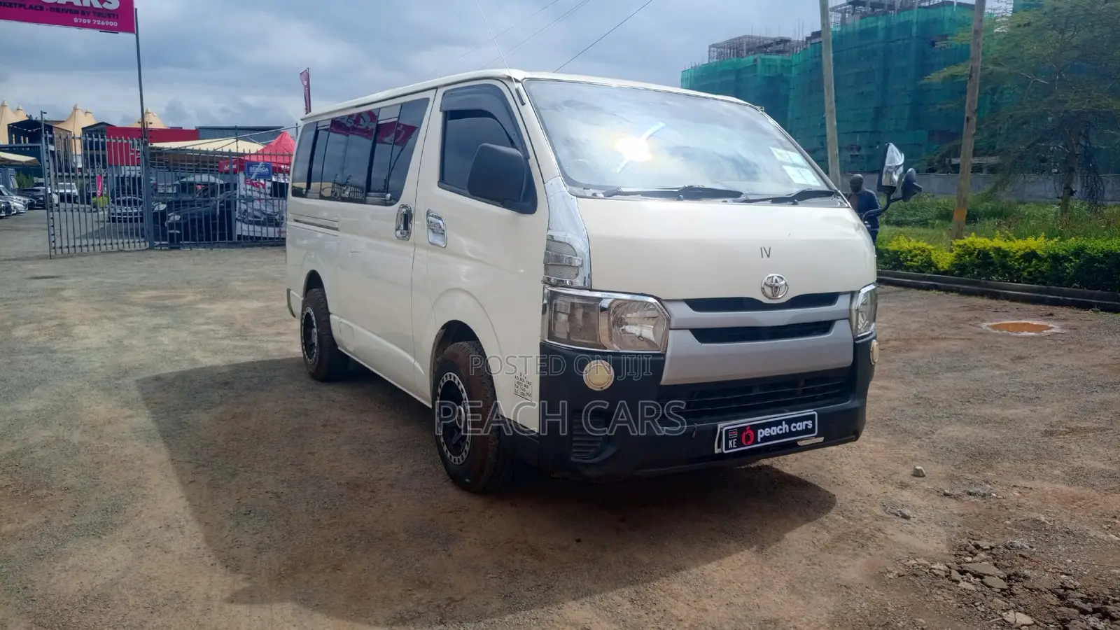Toyota HiAce 2014 White