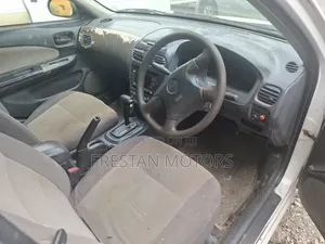 Nissan Wingroad 2001 White