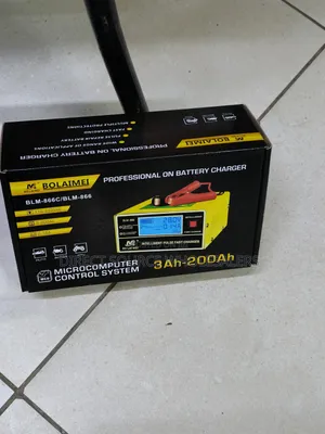 Bolaimei 12v/24v Smart Car Battery Charger With Pulse Repair
