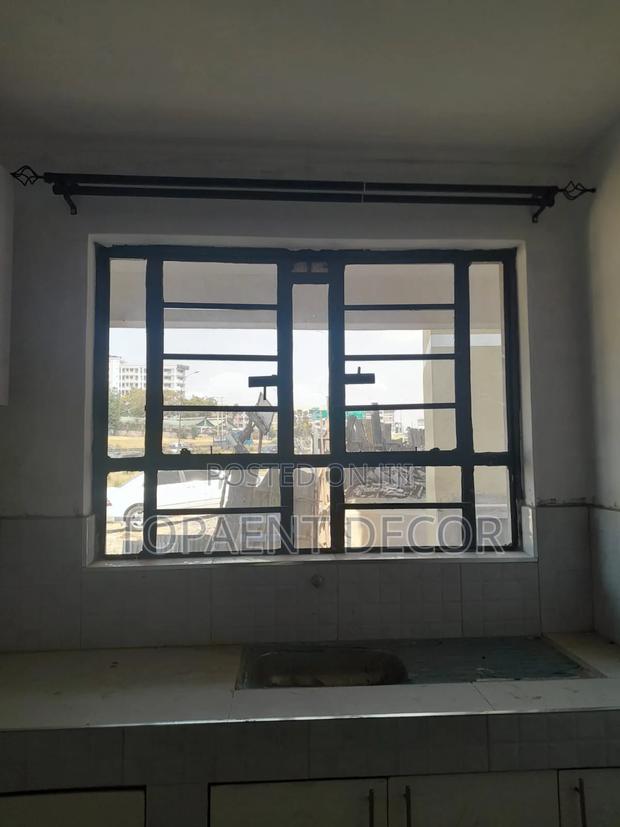 Apartments Windows and Doors Adjustable Curtain Rods - thumbnail 2