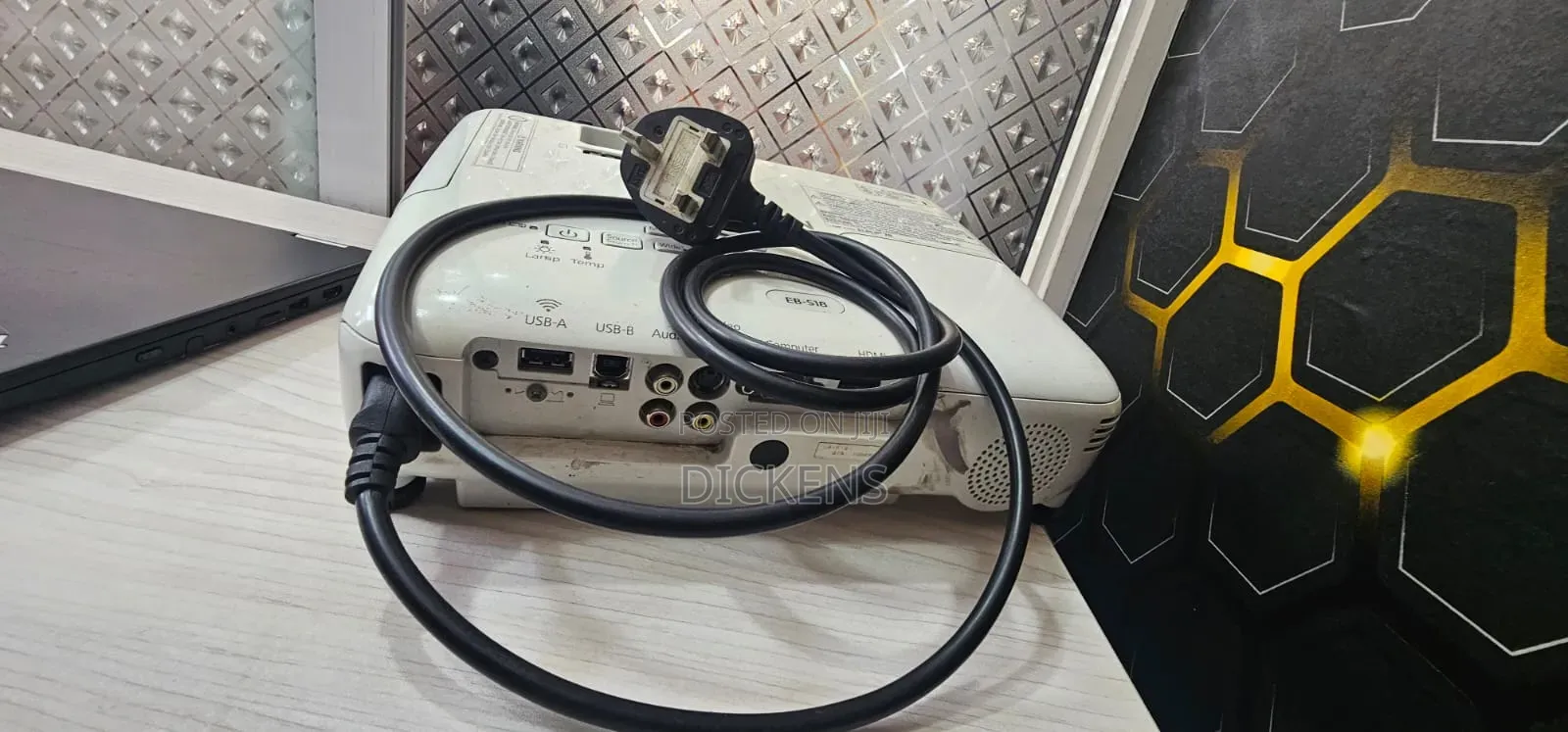 Espon Projector