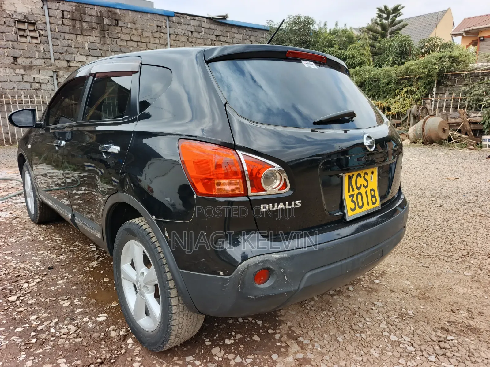 Nissan Dualis 2012 Black