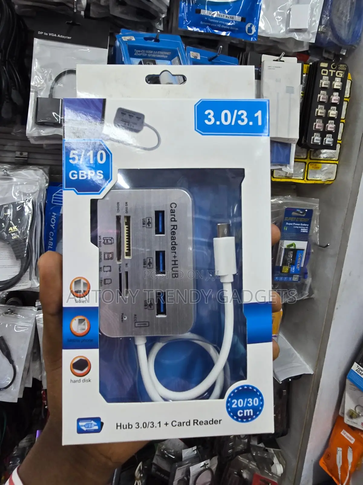 USB 3.0/3.1 3-Port Hub With Multi-Card Reader