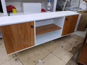 Morden Wooden TV Stand Morden Wooden TV Stand5ft