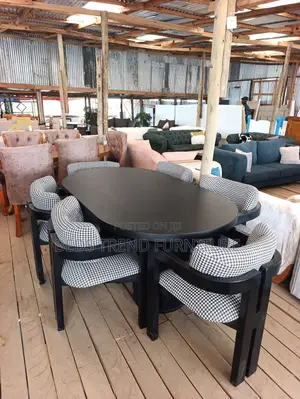 6-Seater Oval Dining Set