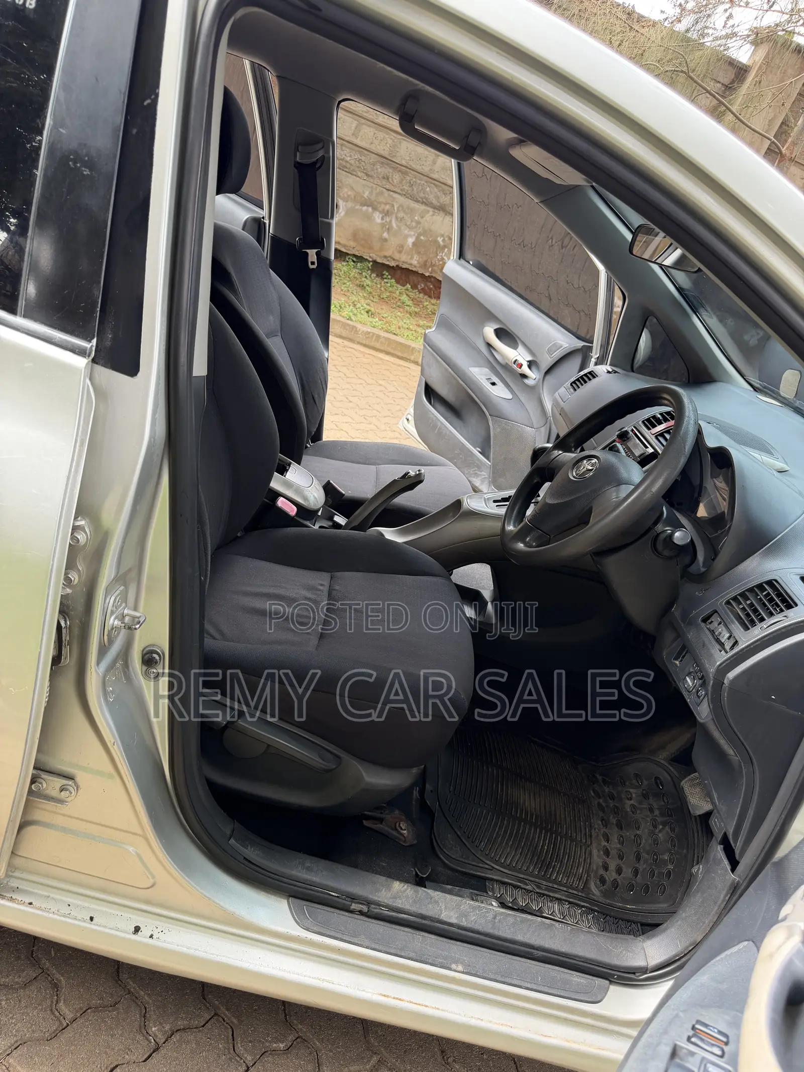 Toyota Auris 2007 Silver