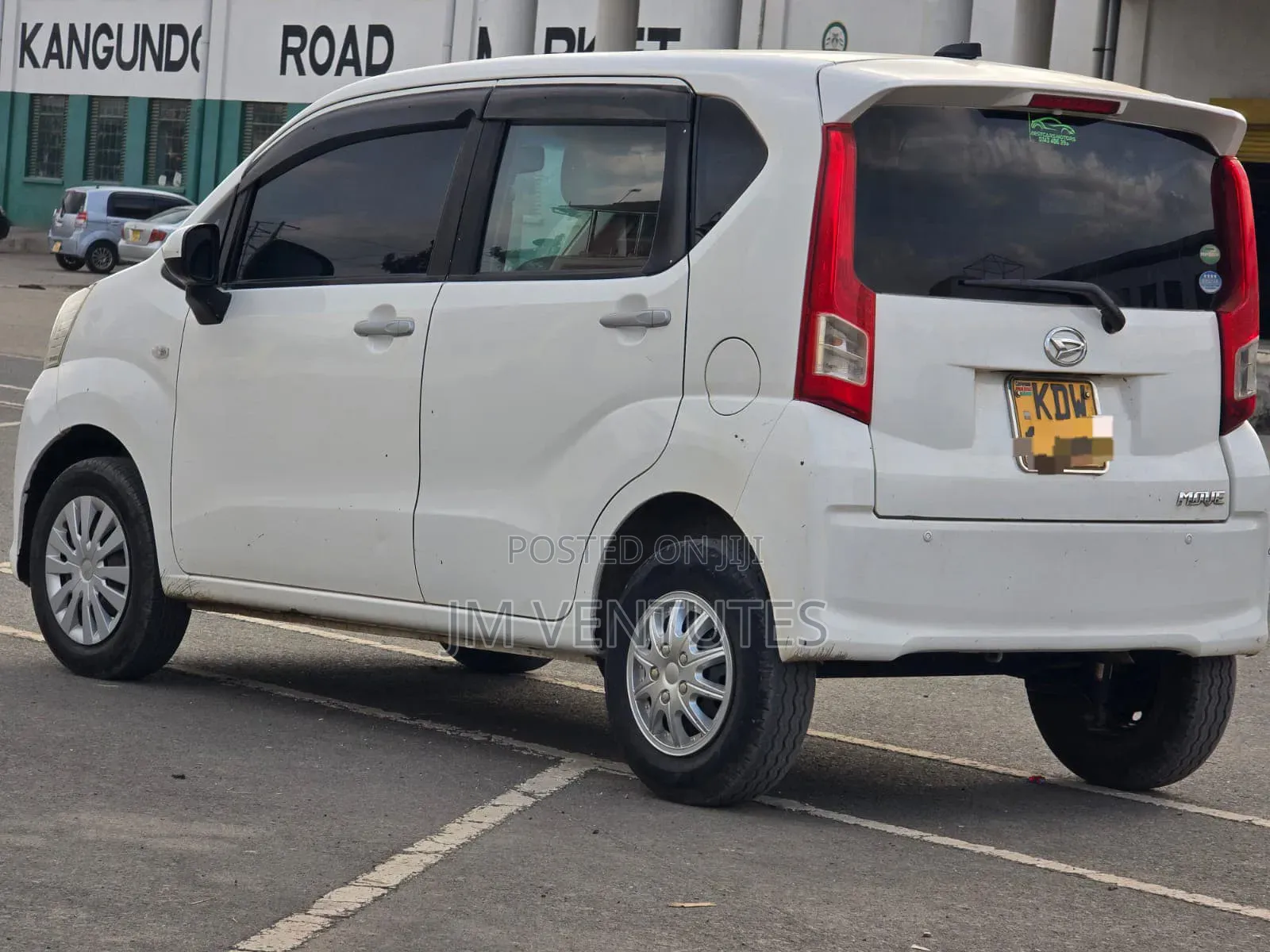 Daihatsu Move 2018 White