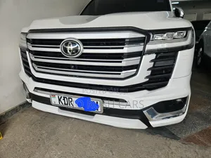 Toyota Land Cruiser 2020 White