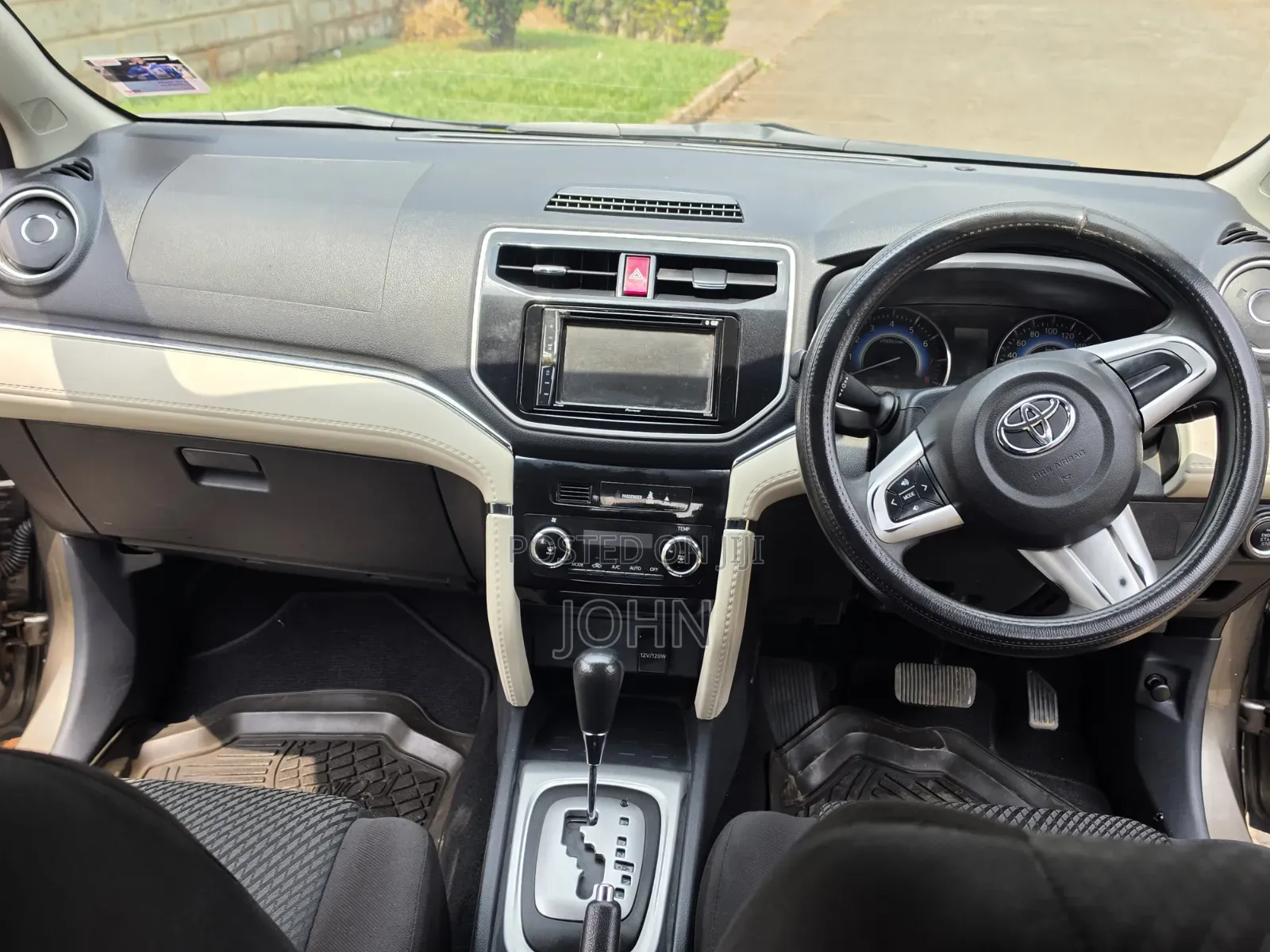 Toyota Rush 2019 Gray
