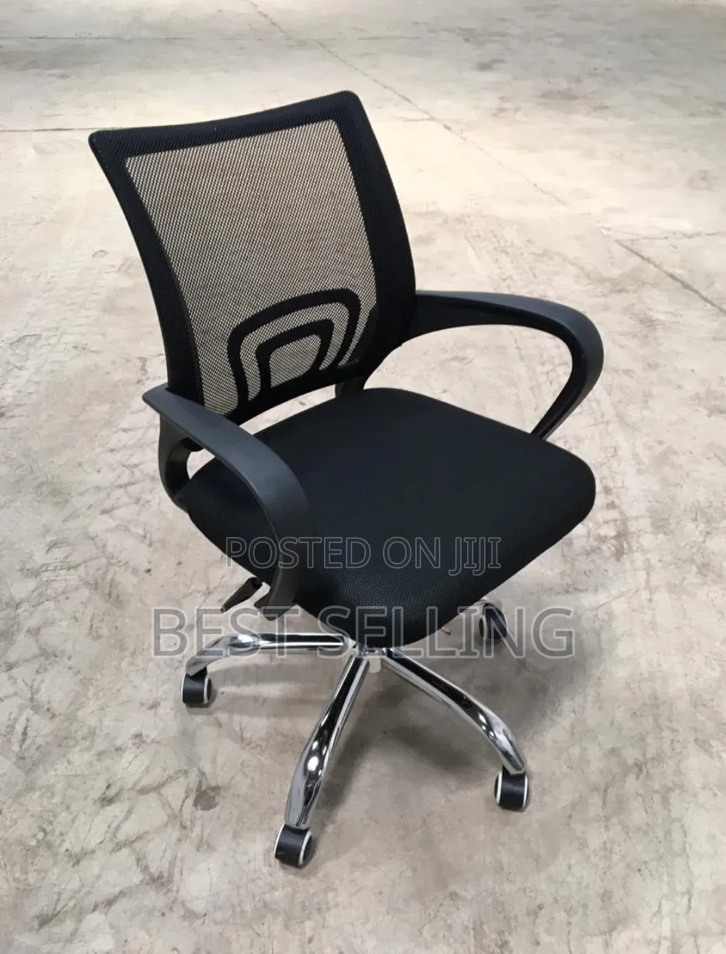 Simple Mesh Office Chair With Breathable Back