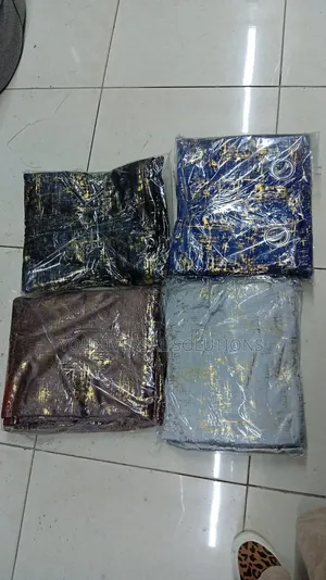 *3 PC Curtains* 
 2 Curtains 1.5 M Each
1 Sheer-3 M