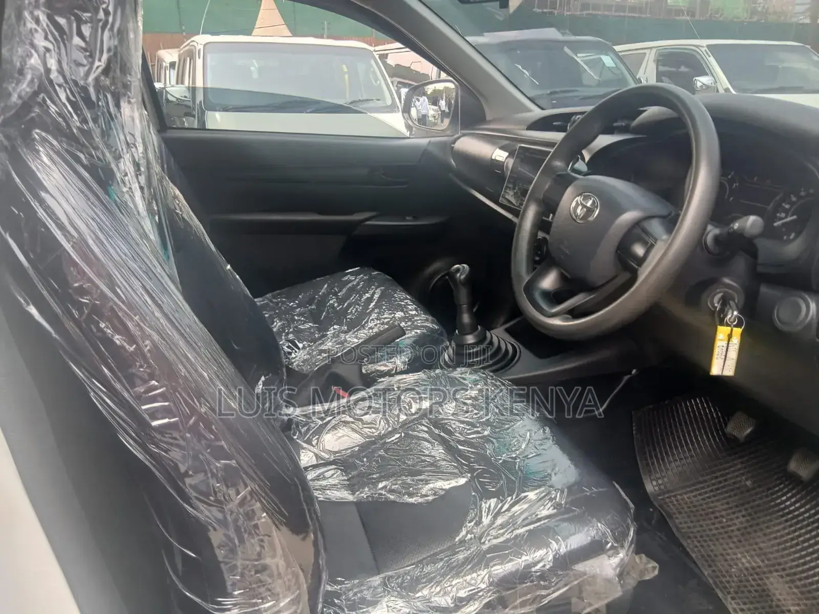 Toyota Hilux 2019 White