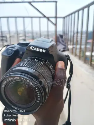 Canon EOS Rebel T7 DSLR Camera – Excellent Condition