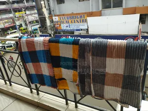 Premium 6×6 Fleece Blanket – Soft, Warm Comfortable Throw