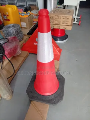75cm High Visibility Traffic Cone for Parking,Roadworks & Construction
