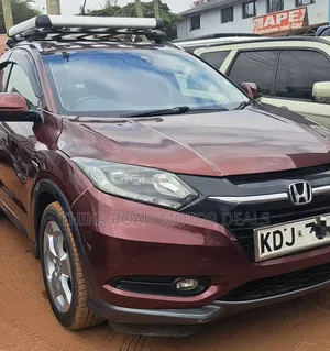 Honda Vezel 2016 Red