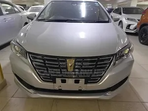 Toyota Premio 2019 Silver