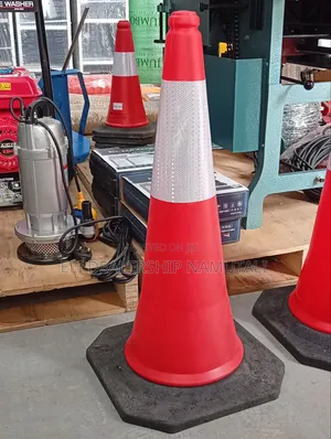 75cm Reflective PVC Traffic Cone – Ideal for Road & Site Safety