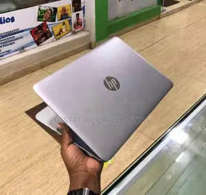 Laptop HP EliteBook 820 G4 8GB Intel Core i5 SSD 256GB