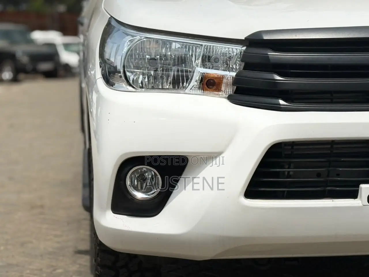 Toyota Hilux 2019 White