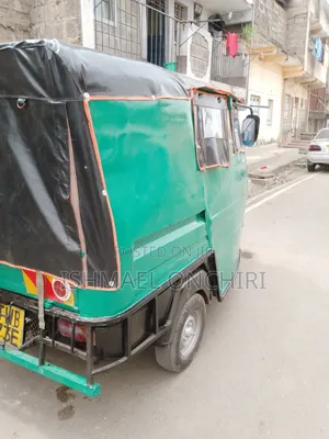 Piaggio 2019 Green
