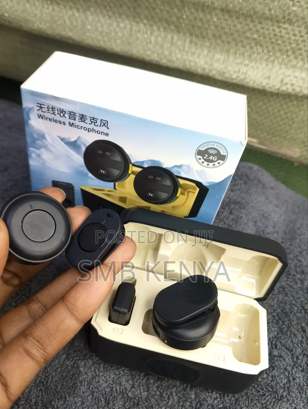 Wireless Microphone for YouTube Magnetic Round Button