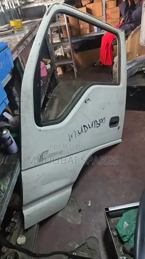 Isuzu NPR NKR 4.3 Manual Door