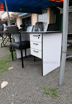Office Chairs With Desk