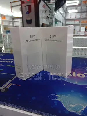 Premium 61W USB-C PD Charger With Smart Protection