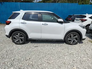 Toyota Raize 2020 Pearl