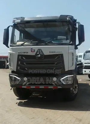 Sinotruk HOWO NX Tipper Truck 266HP - Very Clean