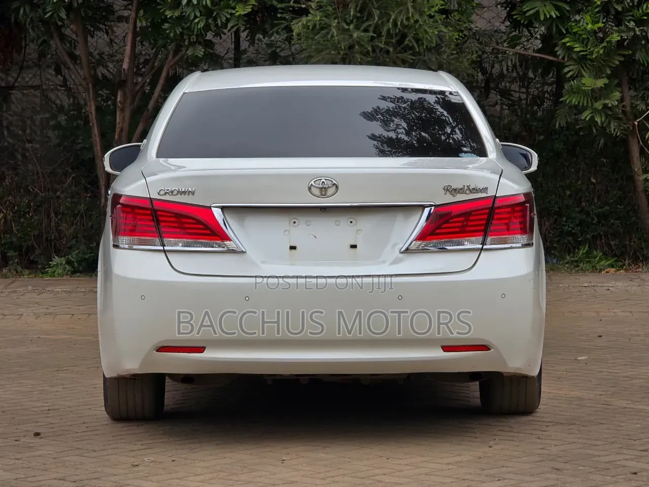 Toyota Crown 2017 White