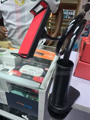 360° Rotating Phone Stand With Flexible Arm and Clamp