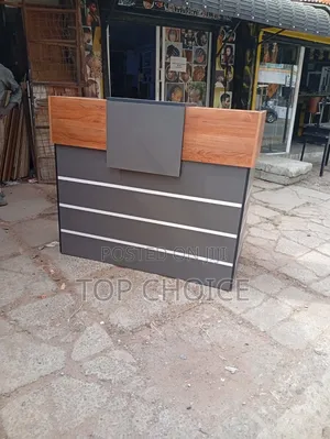 Executive Reception Counter Desk 1.4 Mitre
