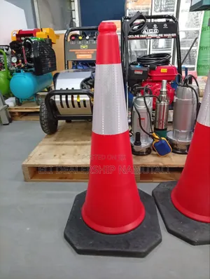 High Visibility 75cm Traffic Cone for Road Construction & Parking
