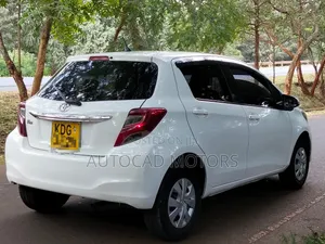 Toyota Vitz 2014 White