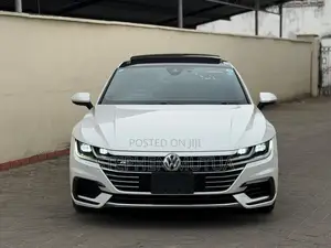 Volkswagen Arteon 2.0T SE R-Line w/19 AWD 4MOTION 2019 White