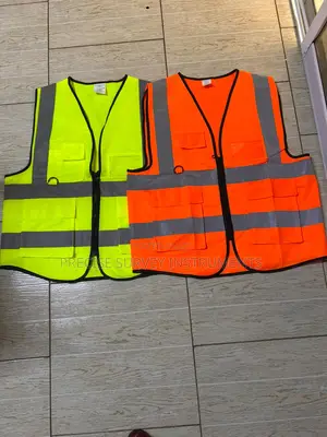 Heavy Duty Reflective Vest for Road Safety