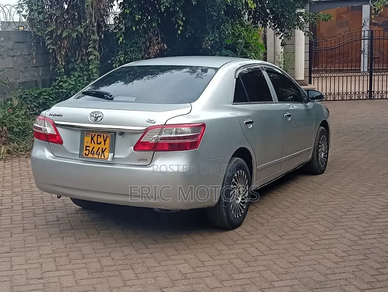 Toyota Premio 2014