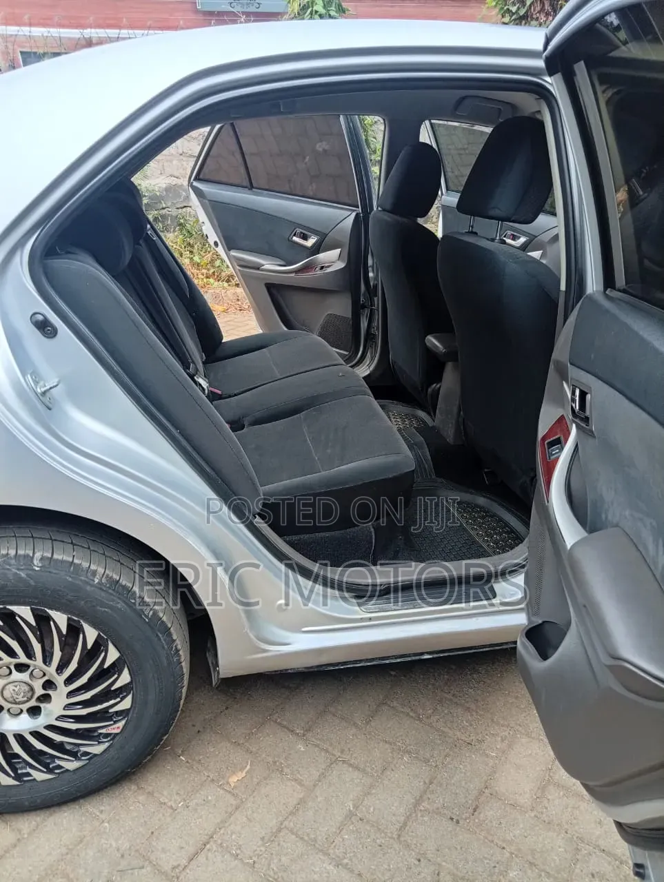 Toyota Premio 2014