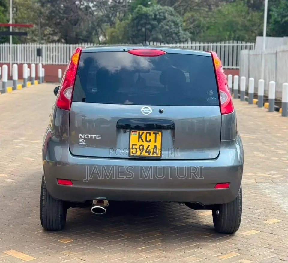 Nissan Note 2011 Gray