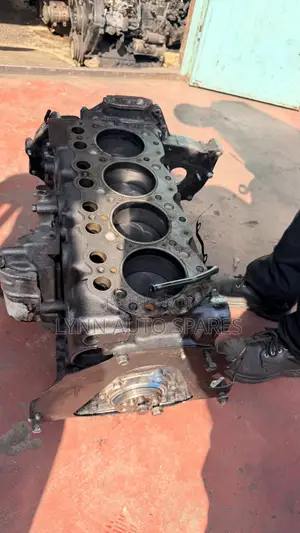 Nissan Hardbody TD27 Half Engine