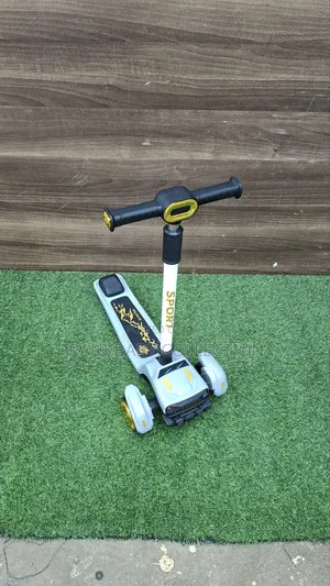 Foldable Kids Scooter – Smooth Safe Ride