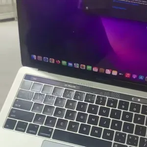 Laptop Apple MacBook 2017 16GB Intel Core i7 SSD 512GB