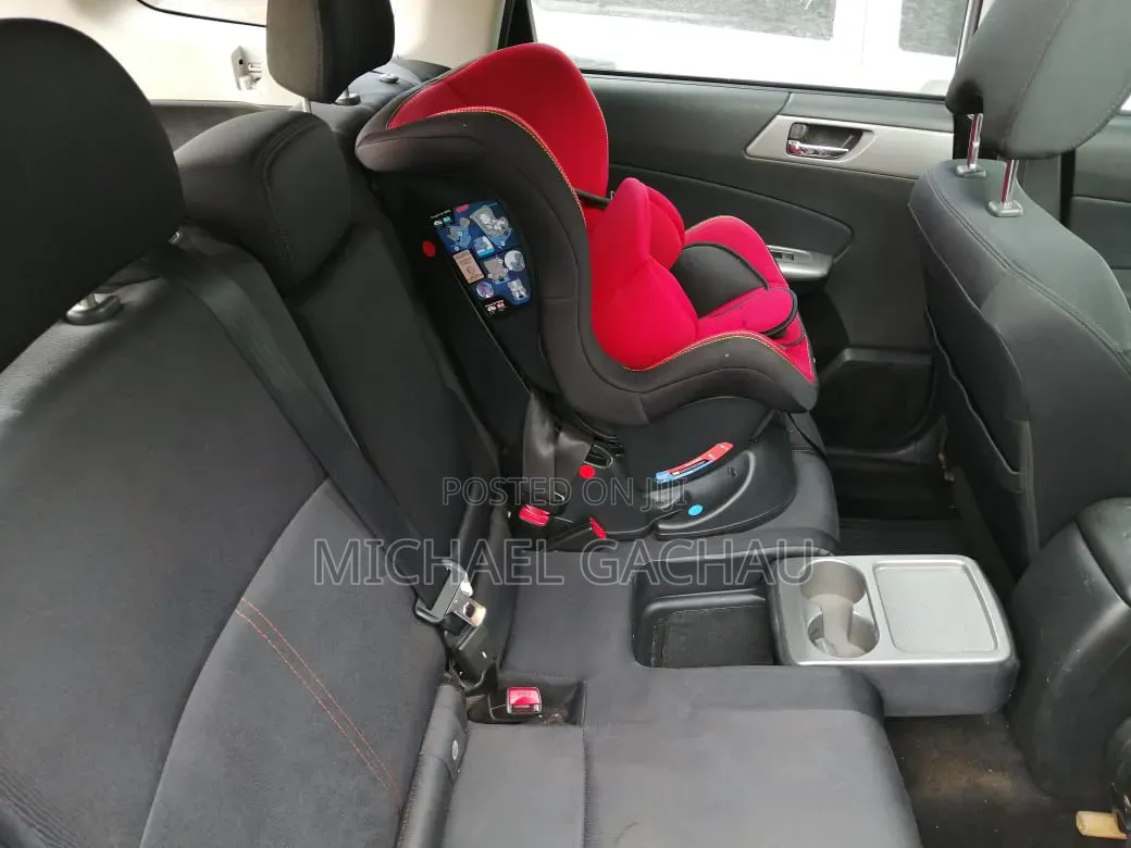 Subaru Forester 2010 Silver